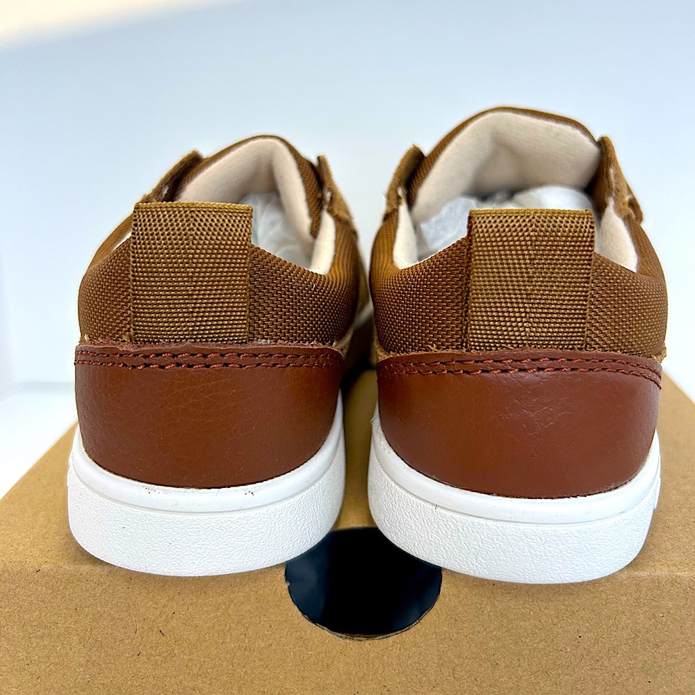 NWT Kids UGG shoes - Picture 4 of 9